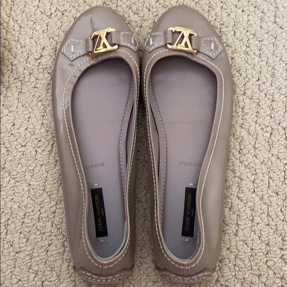 Tan Louis Vuitton patent leather ballet flats